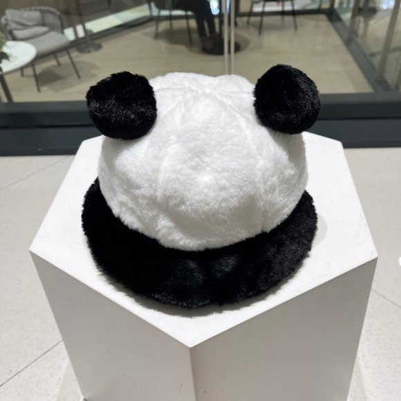 ?✨AUTHENTIC✨?Prada hat main image 6